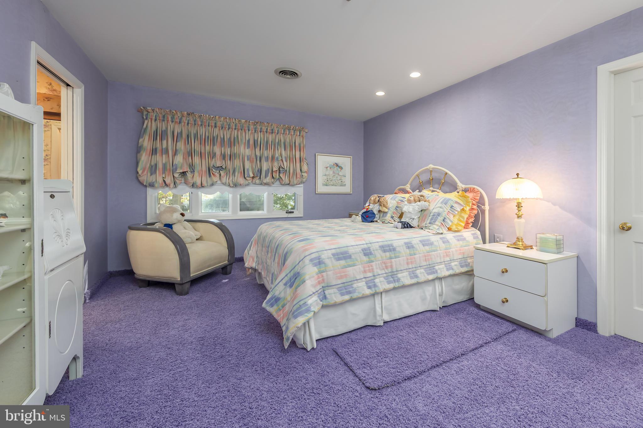 533 Heartwood Road Cherry Hill, NJ 08003 - Photo 39 of 55 a bedroom with bed and window