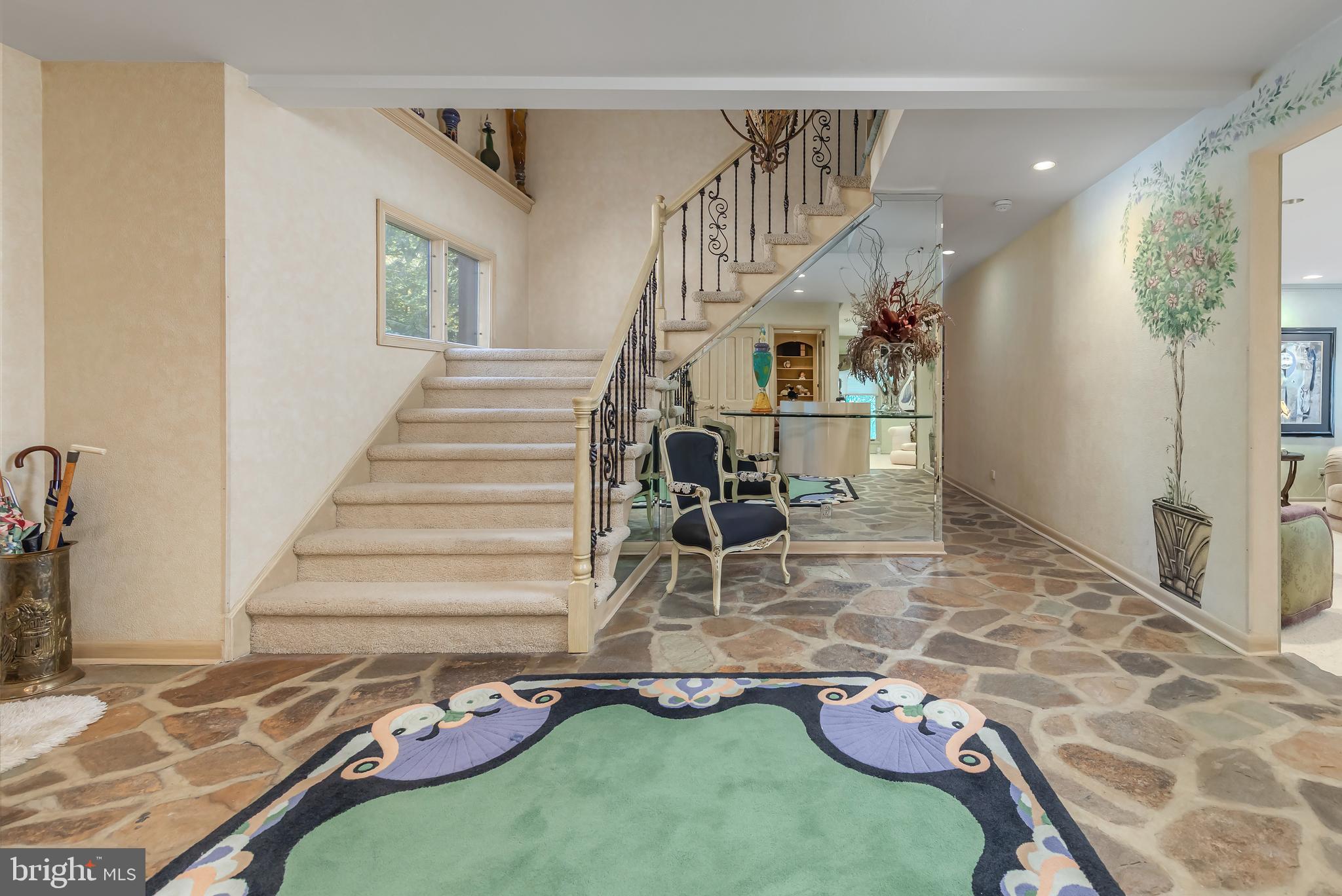 533 Heartwood Road Cherry Hill, NJ 08003 - Photo 4 of 55 a view of entryway