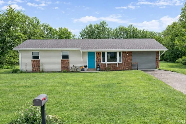 $185,000 | 402 Parks Implement Road, Mitchell, IN 47446
