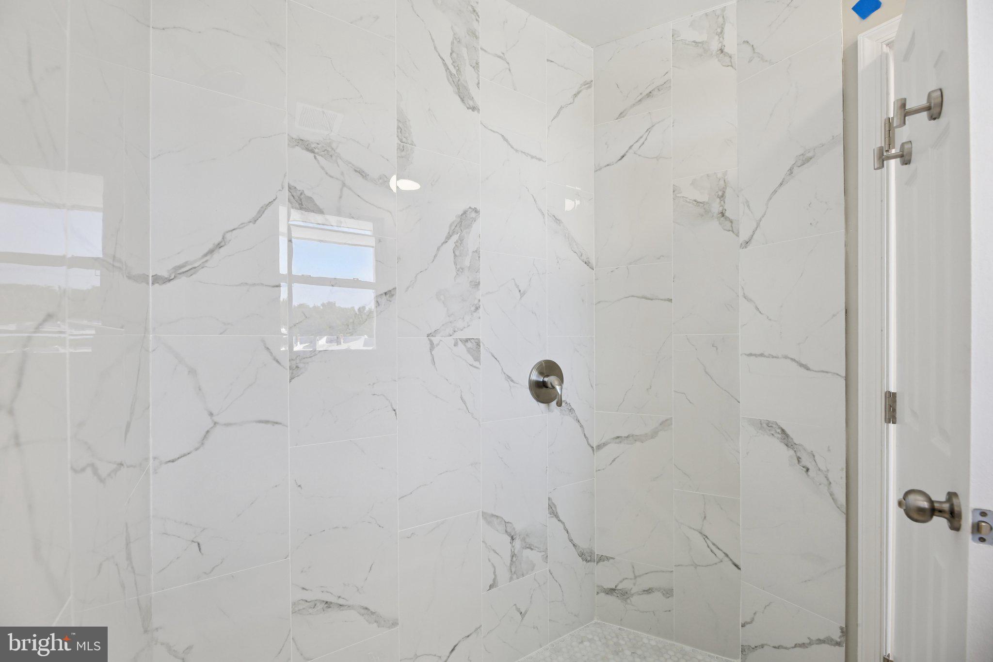 329 East University Parkway Baltimore, MD 21218 - Photo 25 of 38