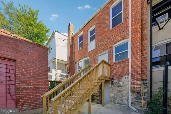 $469,900 | 329 East University Parkway, Baltimore, MD 21218
