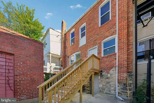 $499,900 | 329 East University Parkway, Baltimore, MD 21218