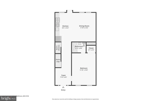 a view of a livingroom with wooden floor and entryway