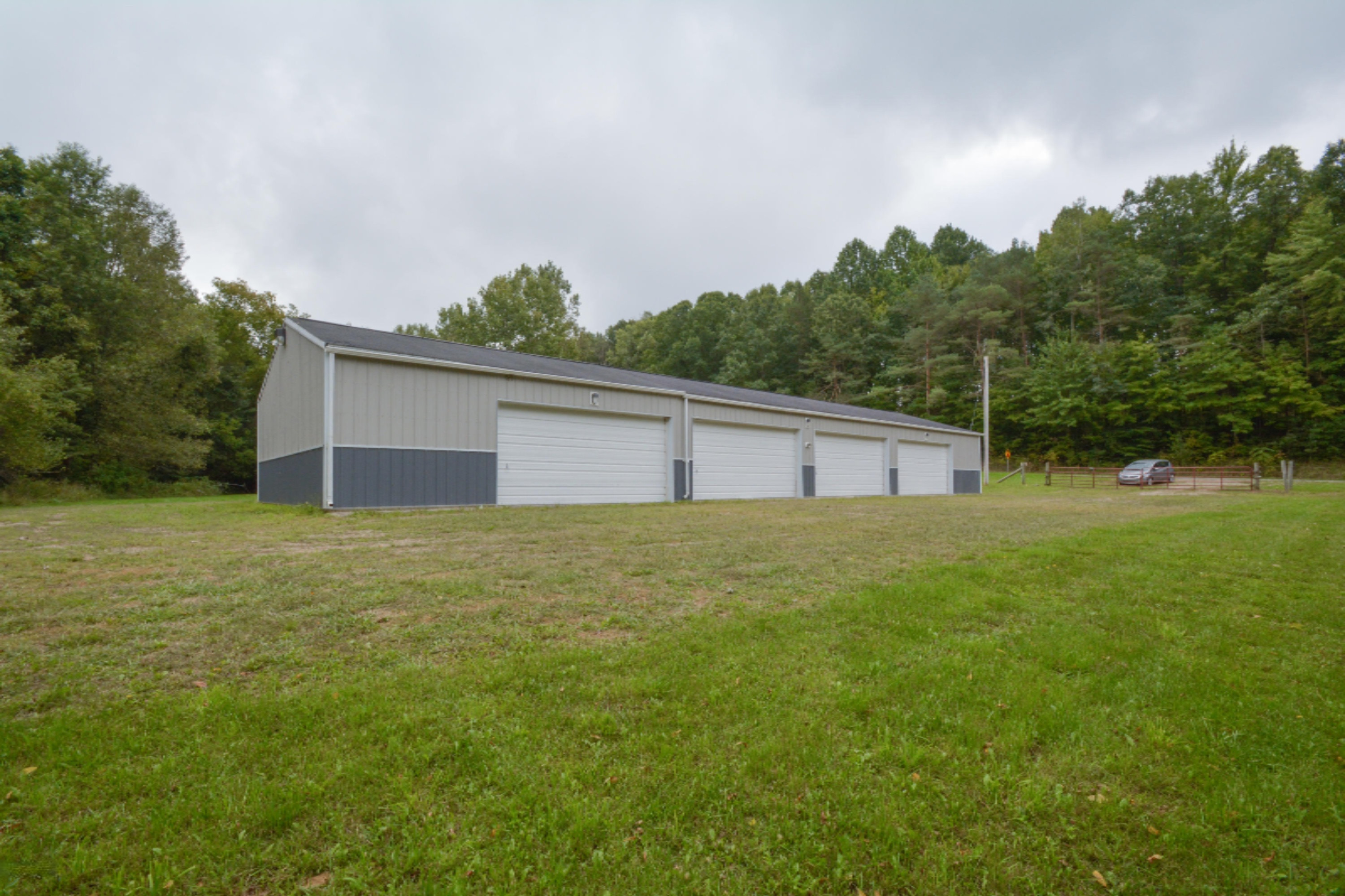 4244 Cloverdale Road Delton, MI 49046 - Photo 4 of 25 4244 West Cloverdale rd, Delton (4)