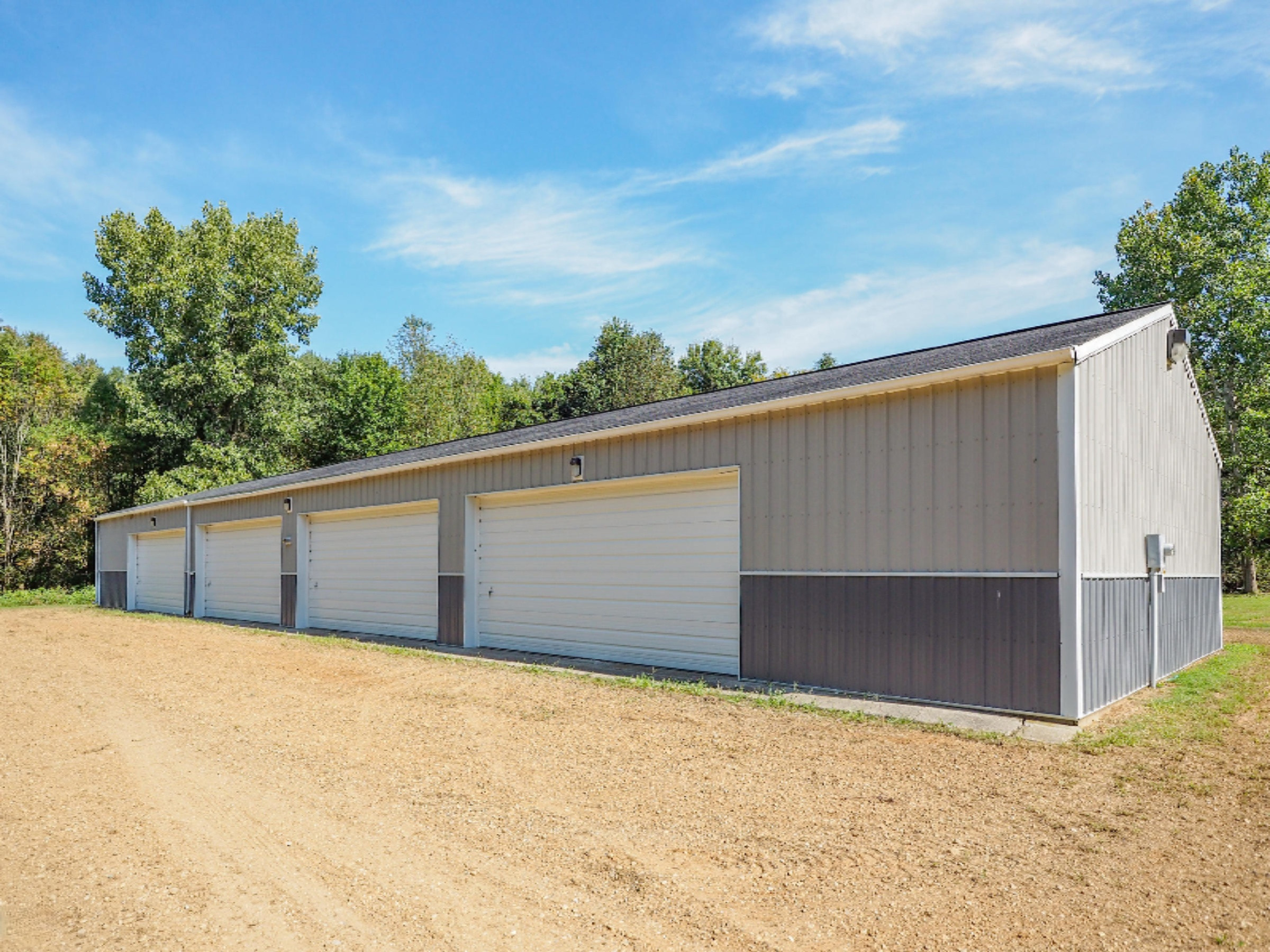 4244 Cloverdale Road Delton, MI 49046 - Photo 9 of 25 4244 West Cloverdale Rd-100