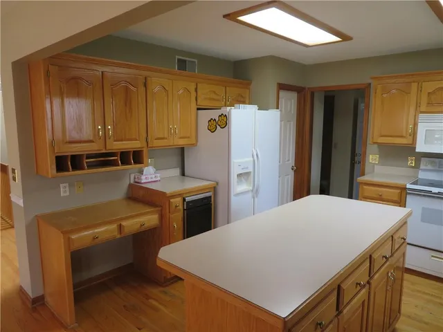 $425,000 | 114 Overhill Drive, Paola, KS 66071