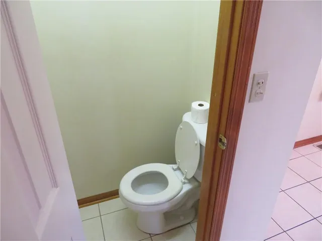 $425,000 | 114 Overhill Drive, Paola, KS 66071