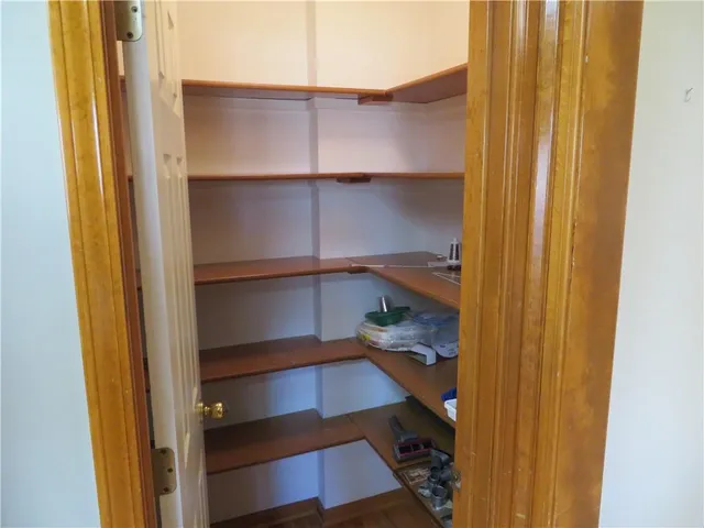 $425,000 | 114 Overhill Drive, Paola, KS 66071