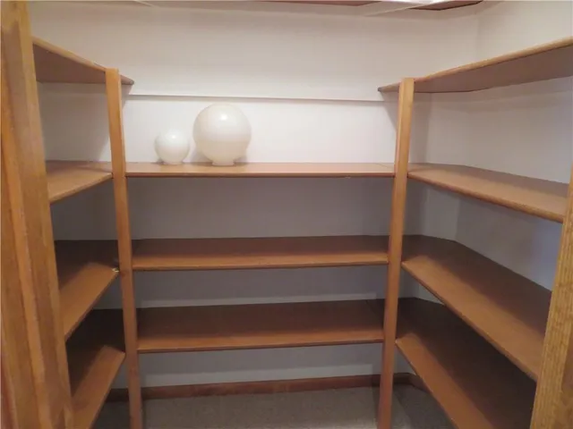 $425,000 | 114 Overhill Drive, Paola, KS 66071