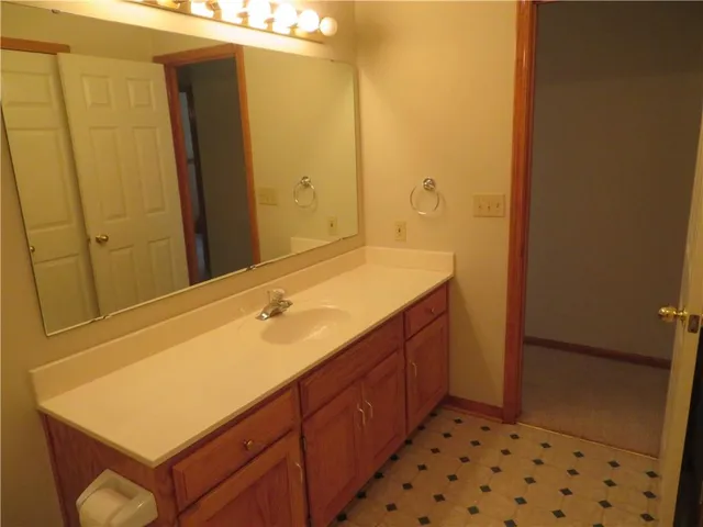 $425,000 | 114 Overhill Drive, Paola, KS 66071