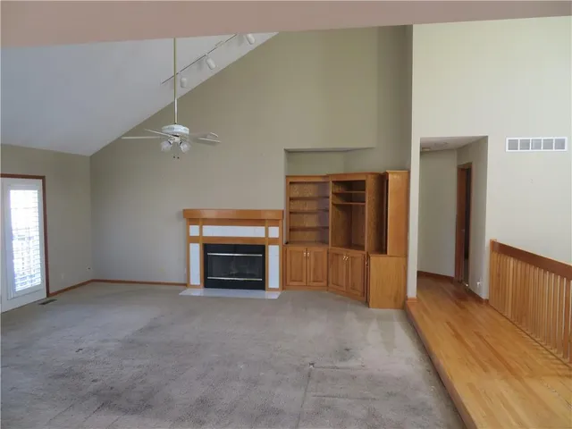 $425,000 | 114 Overhill Drive, Paola, KS 66071