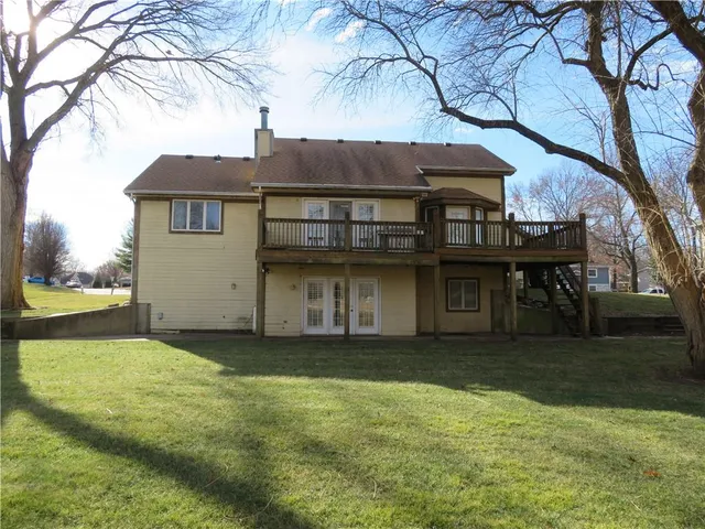 $425,000 | 114 Overhill Drive, Paola, KS 66071