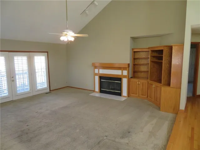 $425,000 | 114 Overhill Drive, Paola, KS 66071