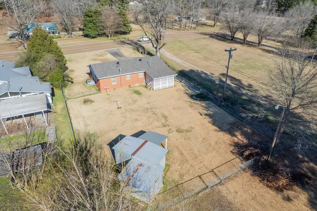 $149,000 | 905 East Poplar Avenue, Selmer, TN 38375