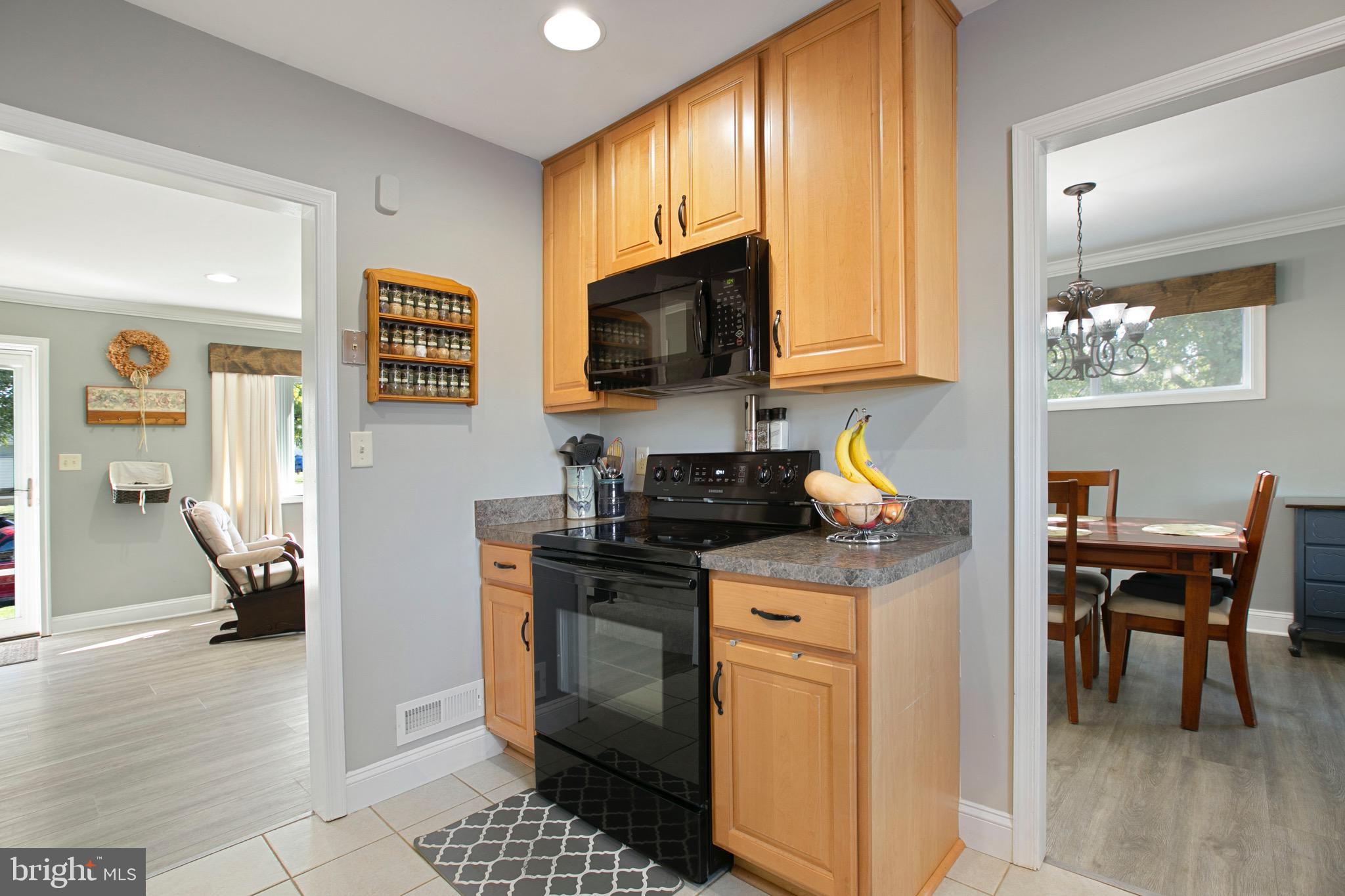 6000 Sherrill Road Catonsville, MD 21228 - Photo 9 of 45 Kitchen