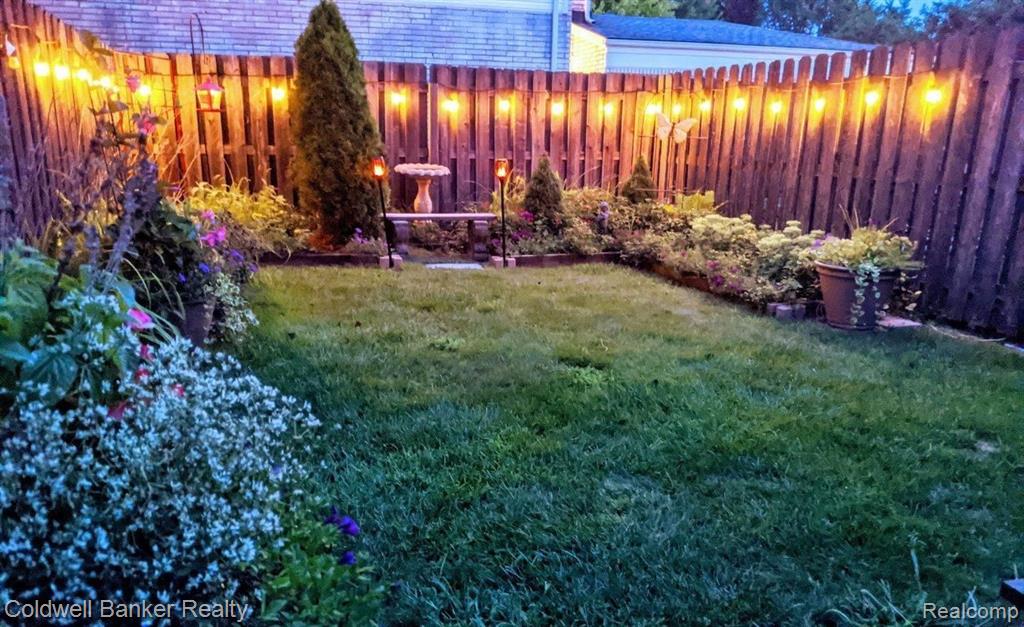 131 Manor Way Rochester Hills, MI 48309 - Photo 14 of 14
