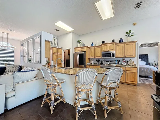 $530,000 | 890 Crestridge Circle, Tarpon Springs, FL 34688