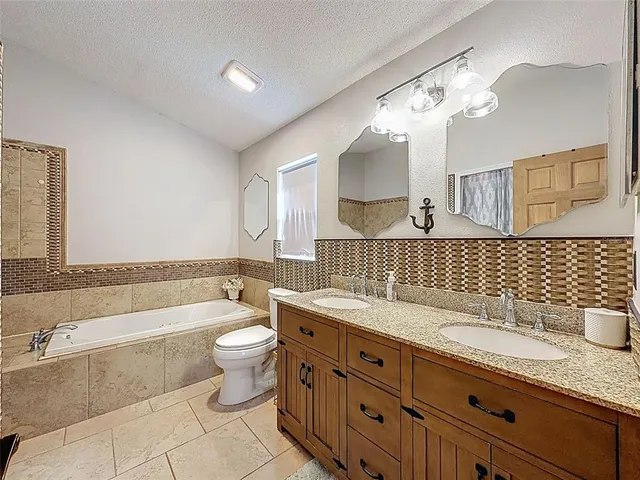 $530,000 | 890 Crestridge Circle, Tarpon Springs, FL 34688