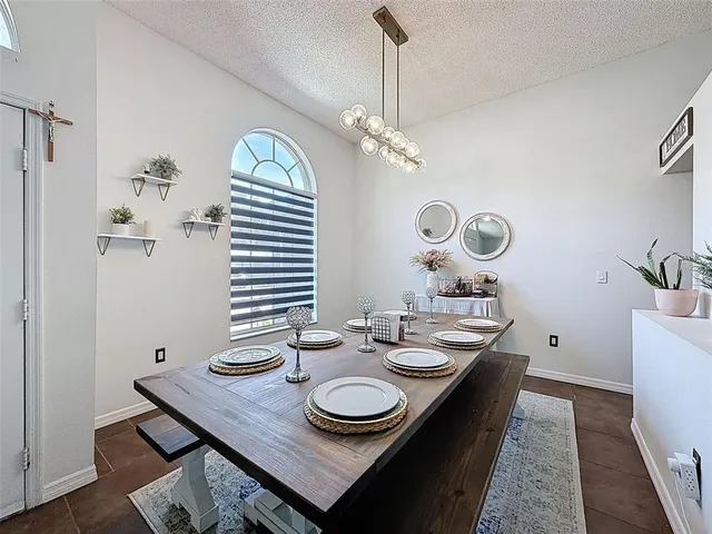 $530,000 | 890 Crestridge Circle, Tarpon Springs, FL 34688