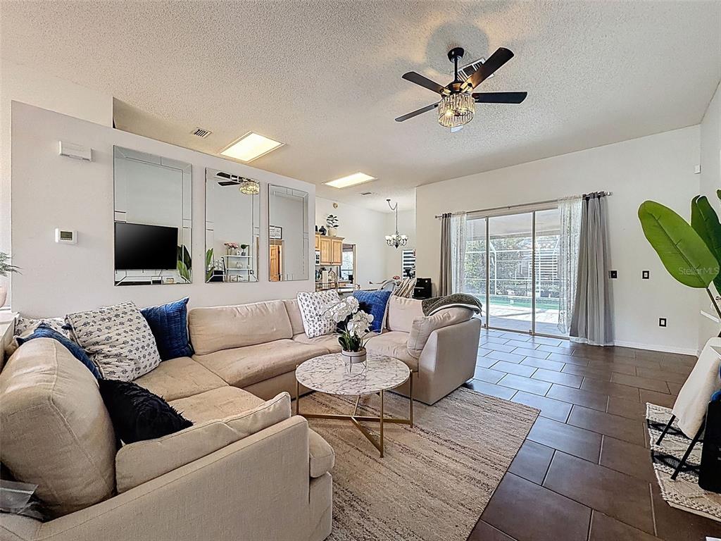 890 Crestridge Circle Tarpon Springs, FL 34688 - Photo 9 of 54