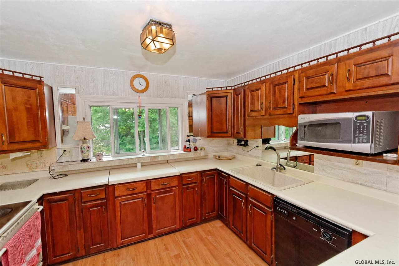 209 Vly Road Colonie, NY 12309 - Photo 13 of 25 Photo 13