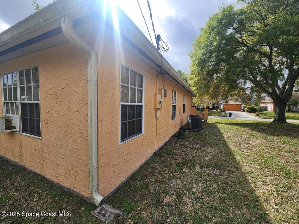 399 Abello Road Southeast Palm Bay, FL 32909 - Photo 3 of 11 8868230849692927830