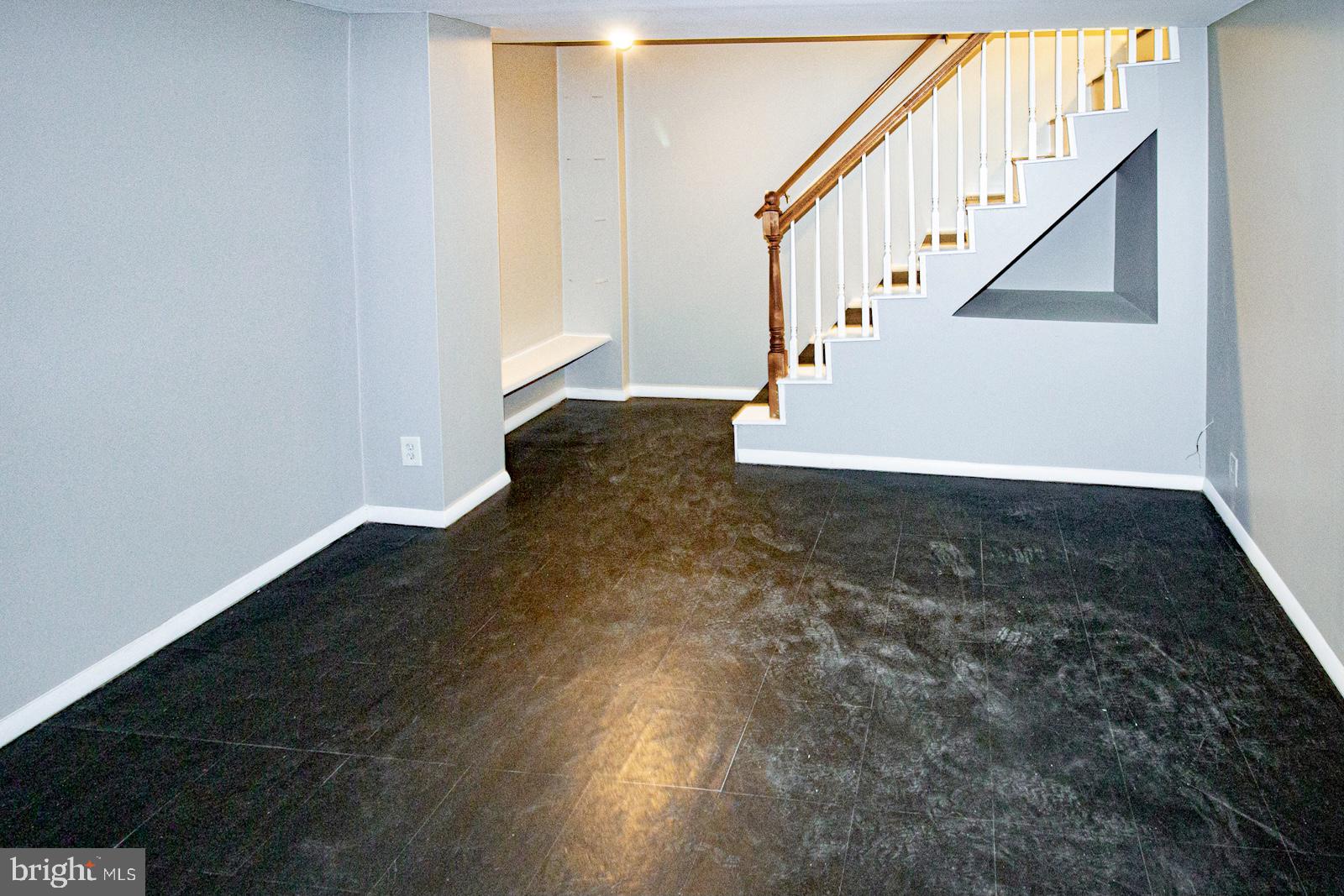 122 South Glebe Road Arlington, VA 22204 - Photo 13 of 16 Lower level recreation room