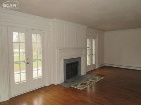 1538 Flushing Road Flushing, MI 48433 - Photo 12 of 19 20425012-11.JPG