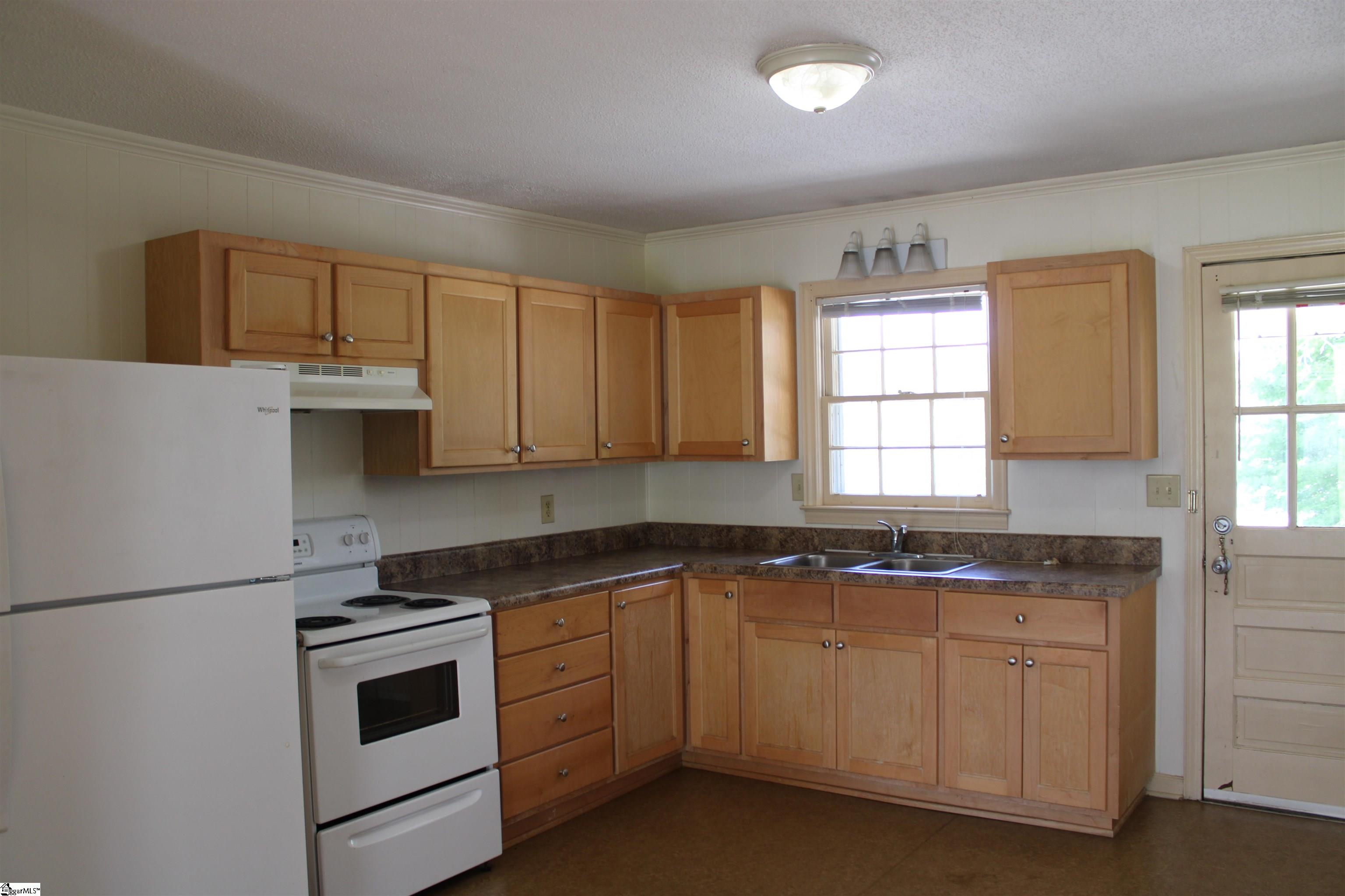 117 Bryant Street Central, SC 29630 - Photo 5 of 9