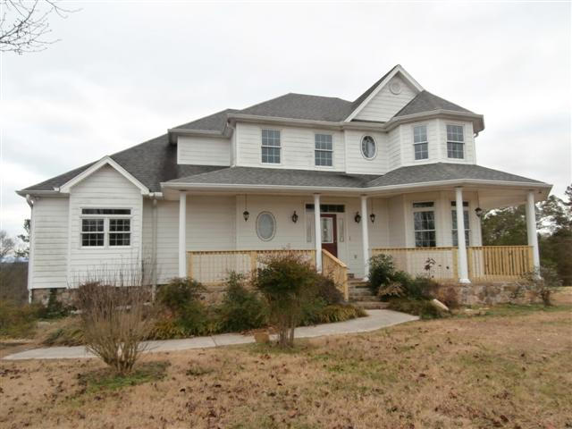 457 Northeast Ne River Charleston, TN 37310 - Photo 1 of 21 Front