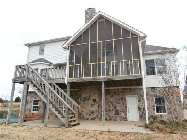 457 Northeast Ne River Charleston, TN 37310 - Photo 21 of 21 Rear