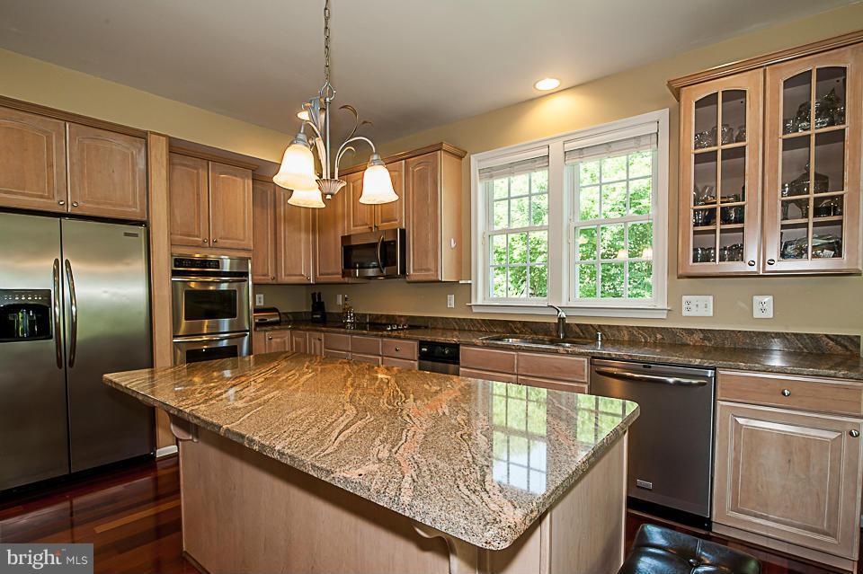 4087 High Point Road Ellicott City, MD 21042 - Photo 7 of 30 Kitchen