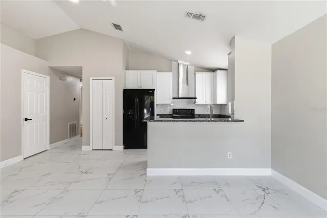 $2,100 | 6614 Northhaven Court, Riverview, FL 33578