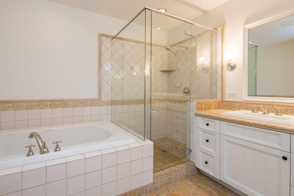 645 East Sun Valley Road, Unit 12 Ketchum, ID 83340 - Photo 18 of 22 Primary Bathroom