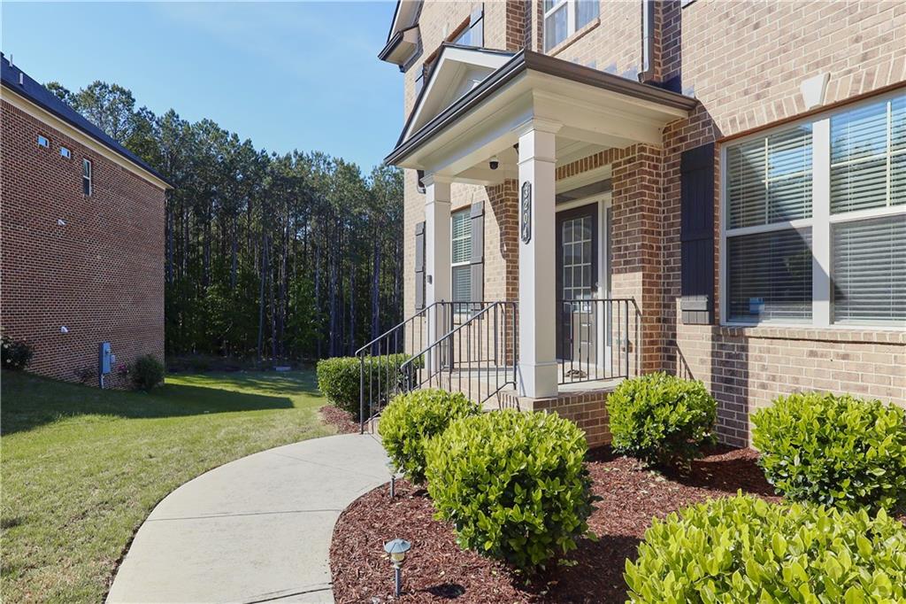 3204 IVY FARM Path Buford, GA 30519 - Photo 3 of 33