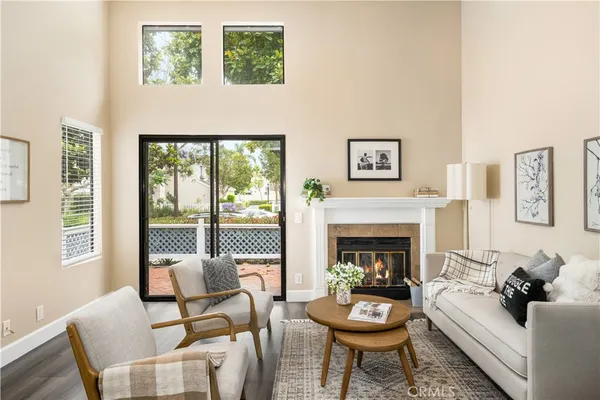 $4,000 | 115 Fallingstar, Irvine, CA 92614