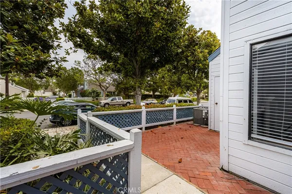 $4,000 | 115 Fallingstar, Irvine, CA 92614