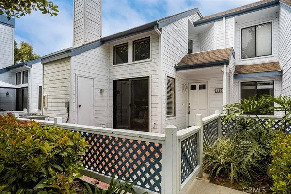 $4,000 | 115 Fallingstar, Irvine, CA 92614