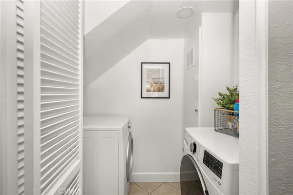 $4,000 | 115 Fallingstar, Irvine, CA 92614