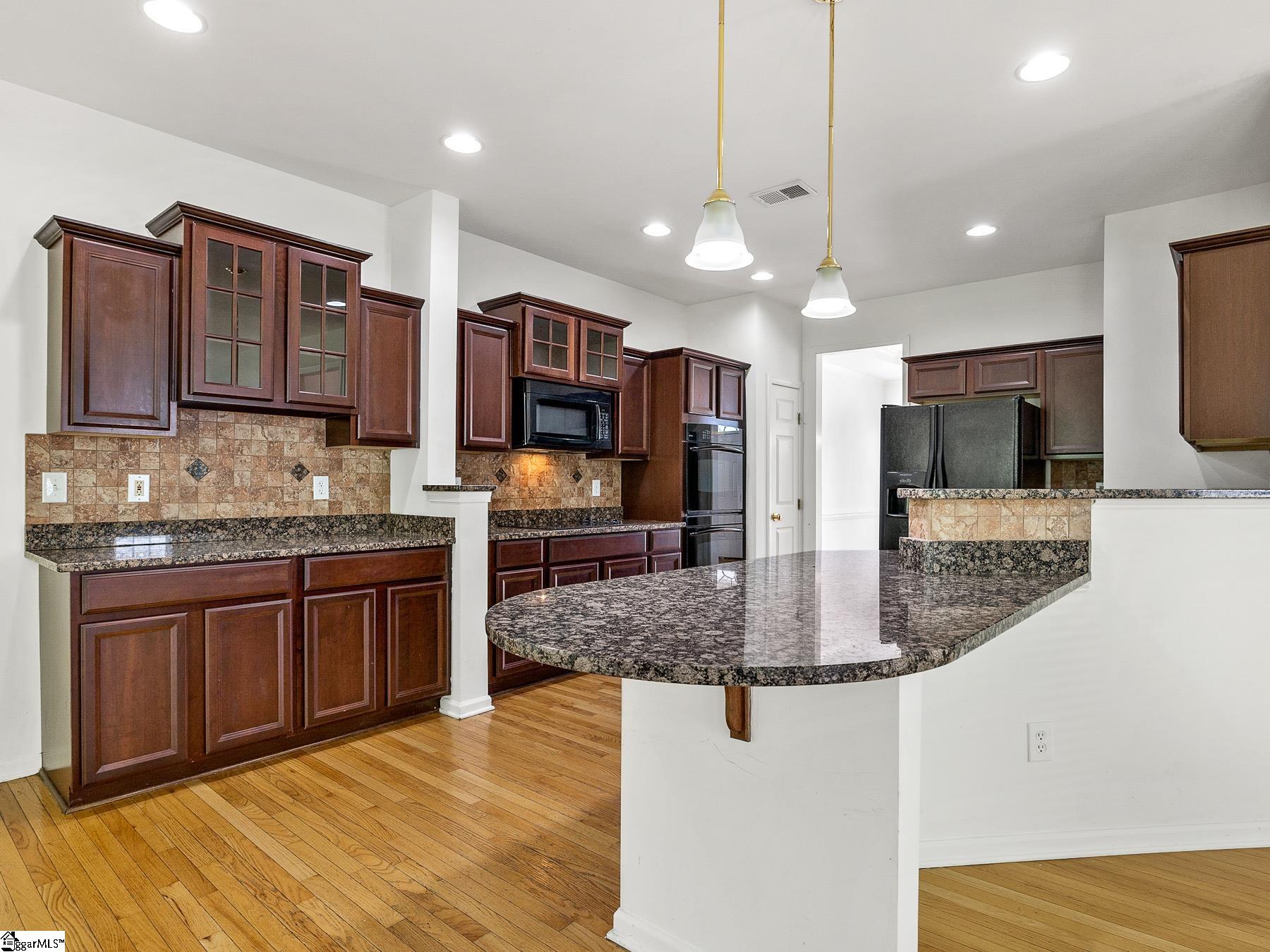 365 Castleton Circle Boiling Springs, SC 29316 - Photo 11 of 34