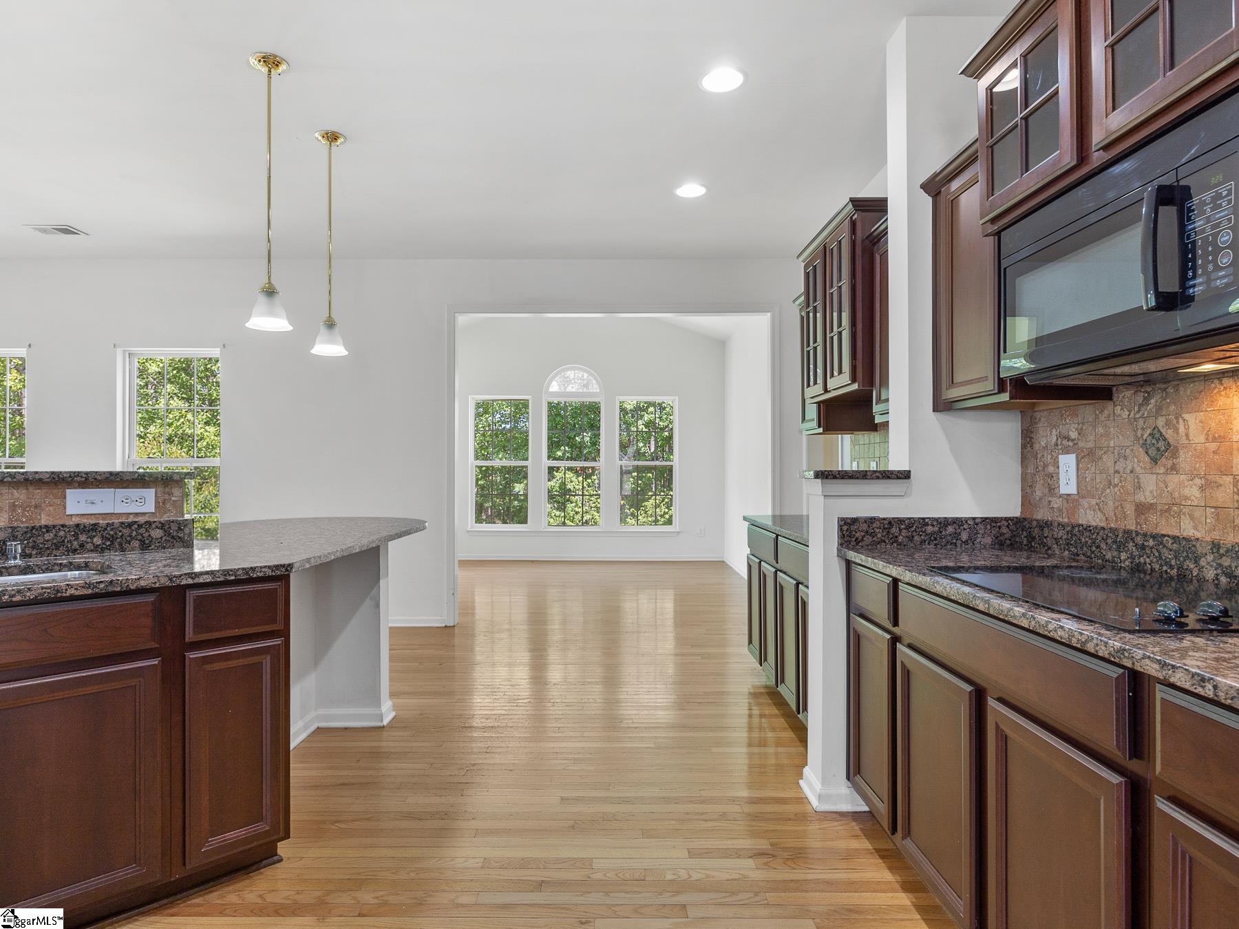 365 Castleton Circle Boiling Springs, SC 29316 - Photo 16 of 34