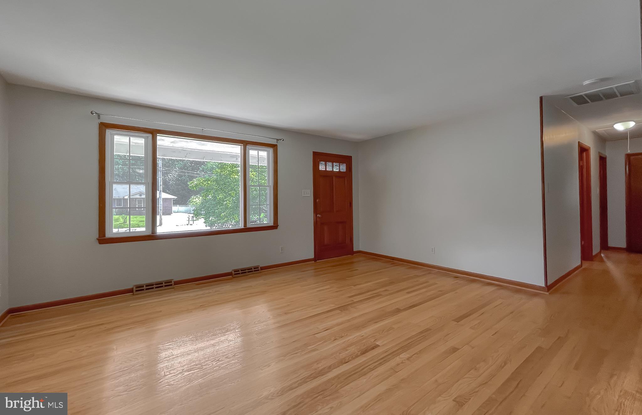 15805 Menk Road Accokeek, MD 20607 - Photo 5 of 56