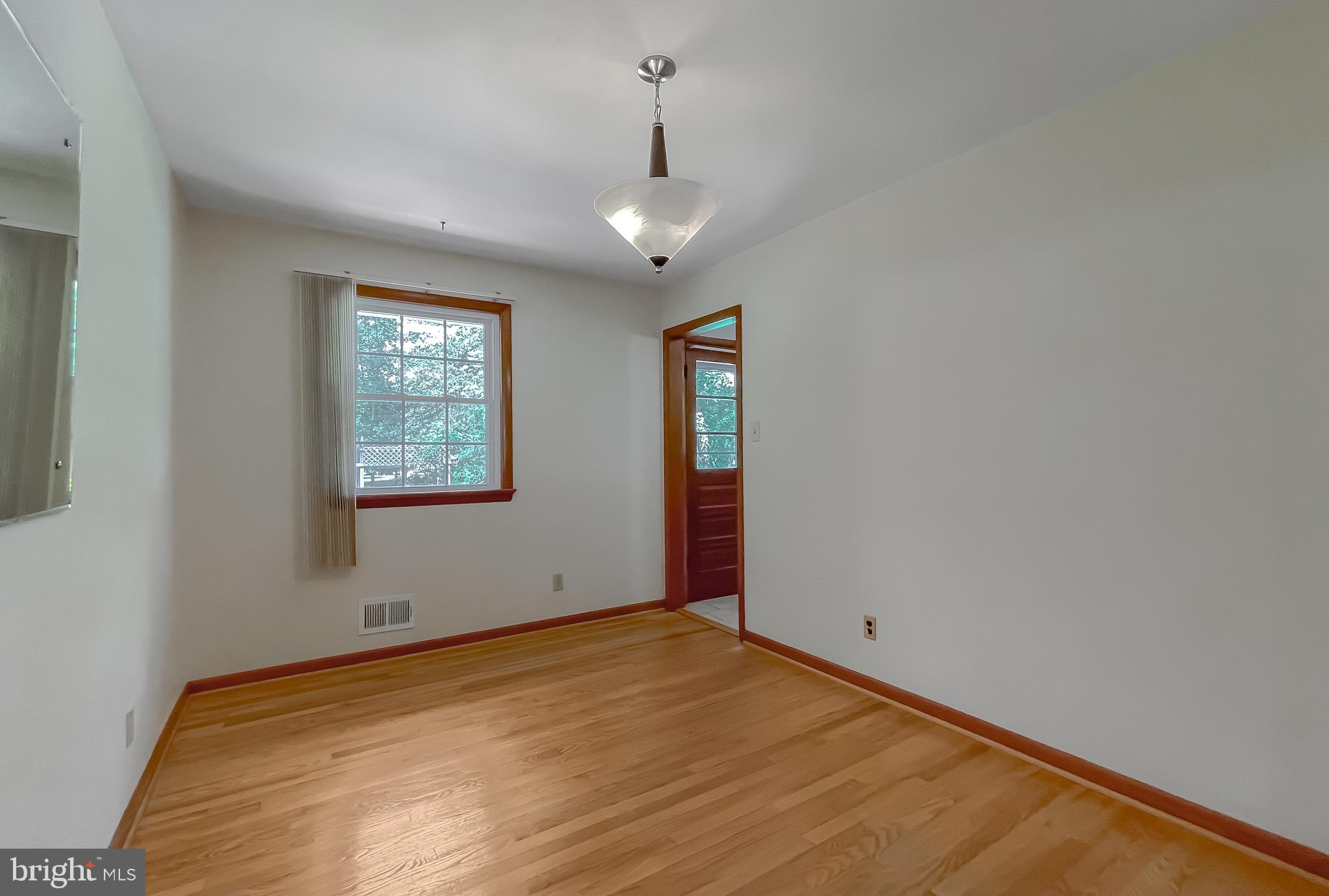 15805 Menk Road Accokeek, MD 20607 - Photo 8 of 56