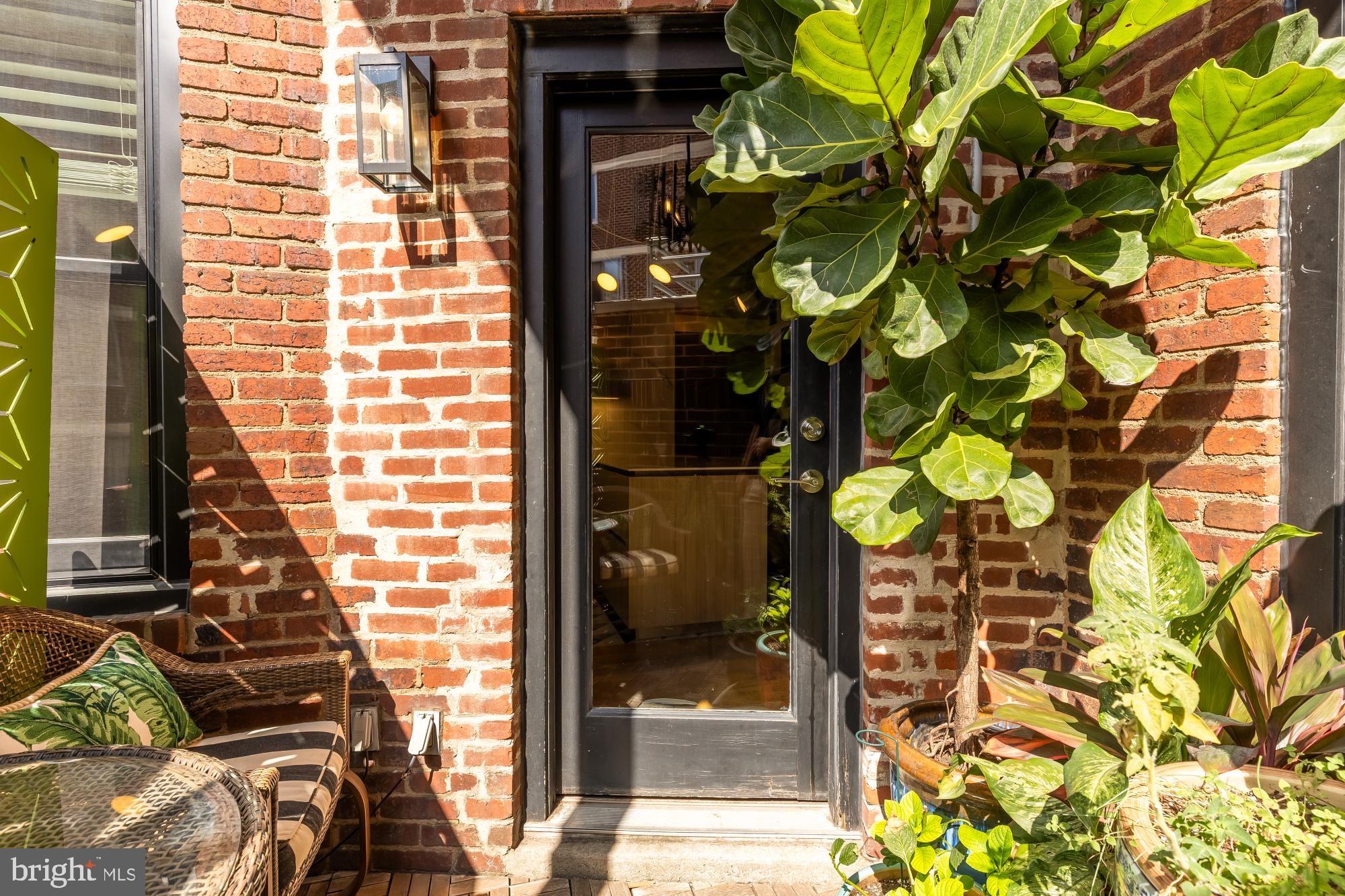 1220 N Street Northwest, Unit 4B Washington, DC 20005 - Photo 12 of 25 a bathroom with a shower