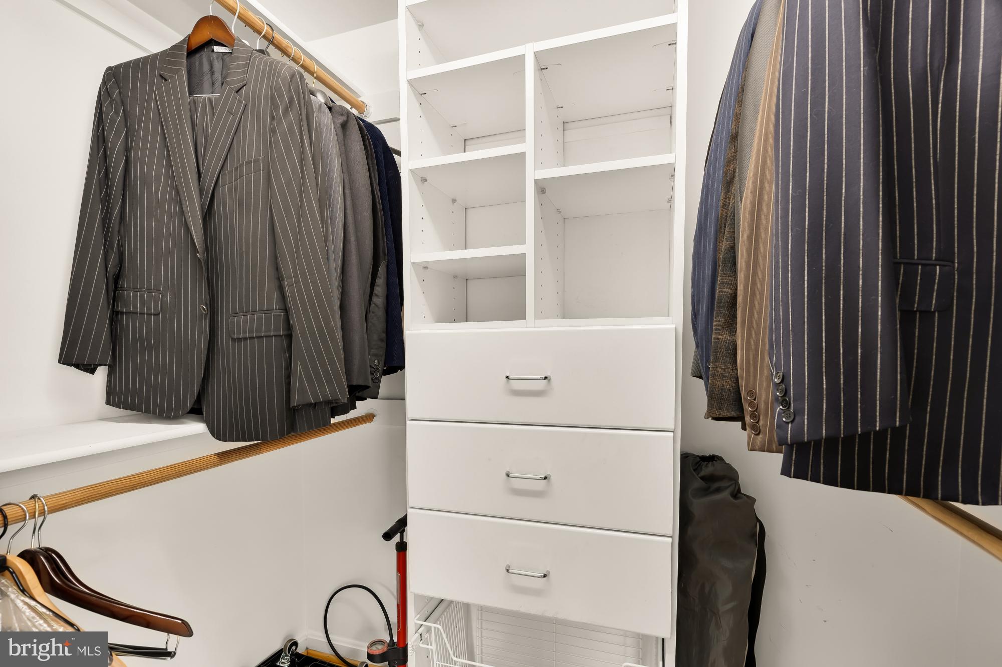 1220 N Street Northwest, Unit 4B Washington, DC 20005 - Photo 21 of 25 a view of walk in closet