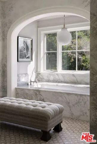 $21,900,000 | 857 Picacho Lane, Santa Barbara, CA 93108