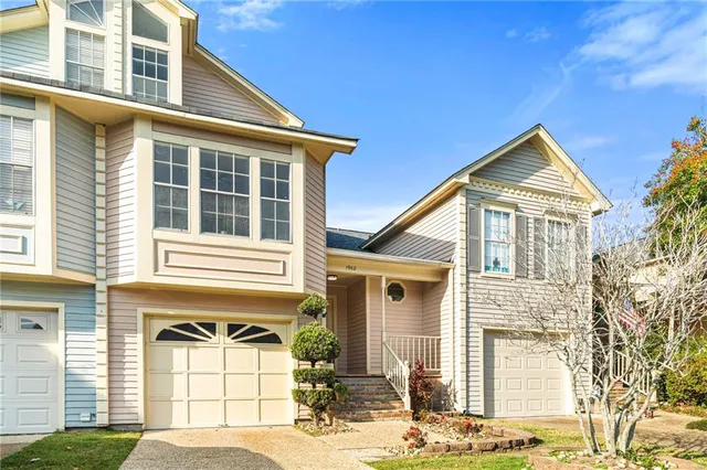 $329,000 | 1902 Audubon Trace, Unit 1902, Jefferson, LA 70121