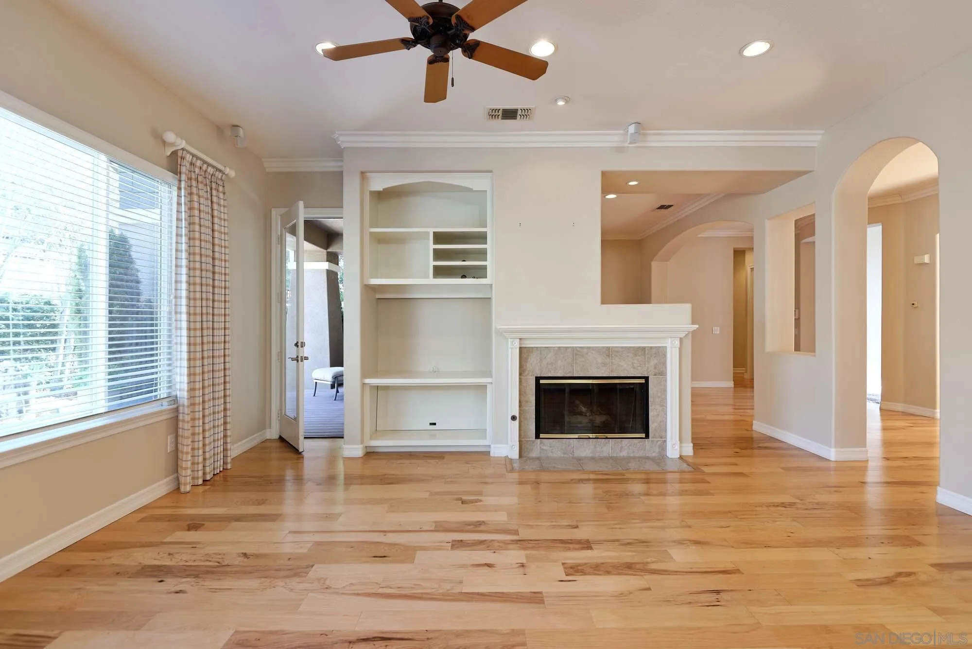 535 Samuel Court Encinitas, CA 92024 - Photo 12 of 29 Gallery Image 12