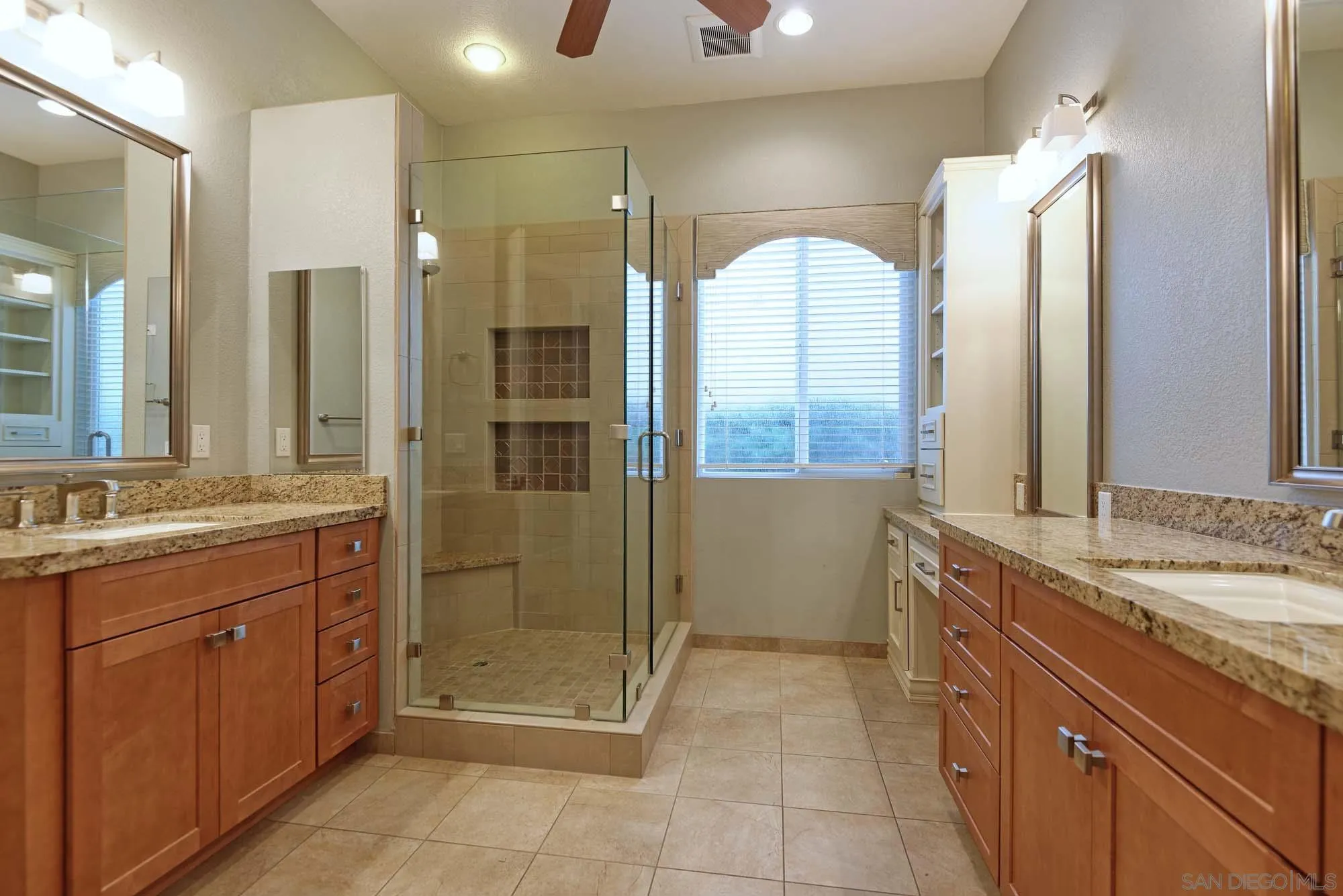 535 Samuel Court Encinitas, CA 92024 - Photo 17 of 29 Gallery Image 17