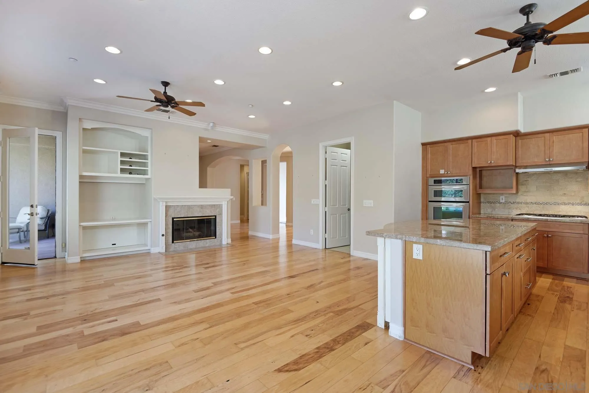535 Samuel Court Encinitas, CA 92024 - Photo 10 of 29 Gallery Image 10